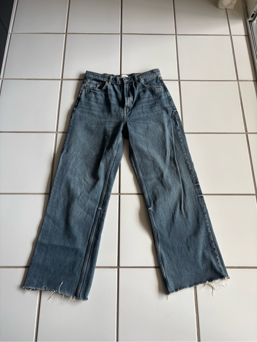 Zara Women's Straight-Leg Jeans in Washed Blue-Grey